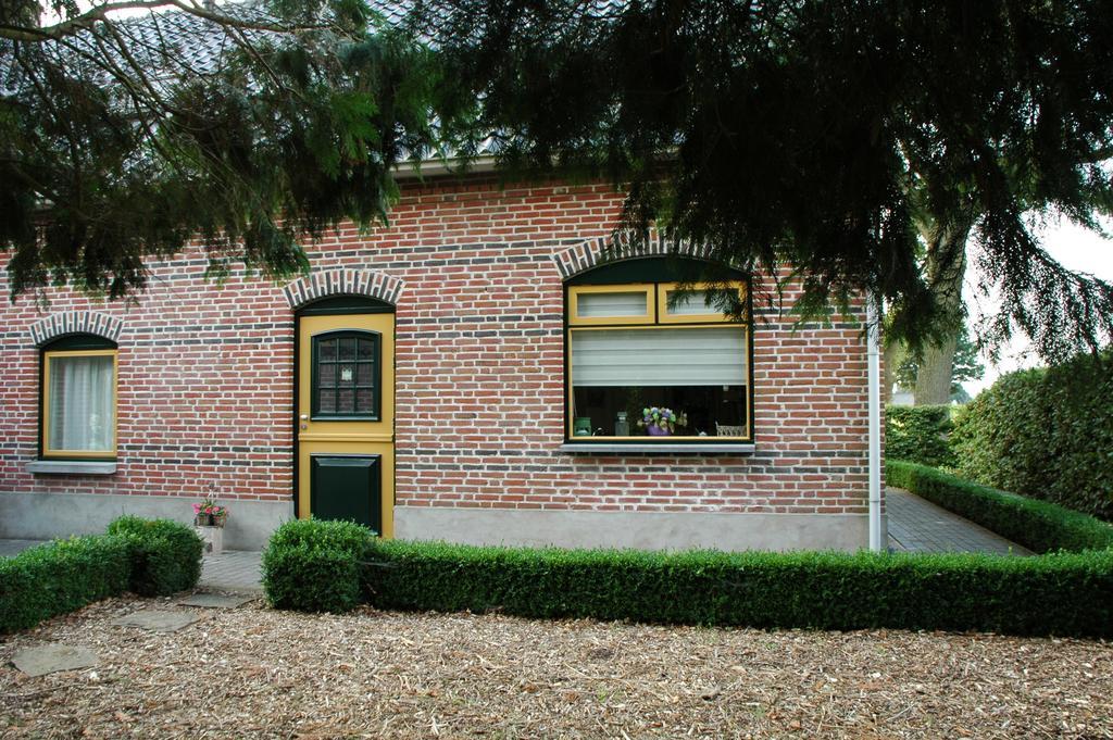 Huize Ouwervelden Bed & Breakfast Wouwsche Plantage Eksteriør bilde